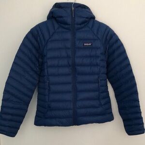 Patagonia Down Sweater Hoody size Medium